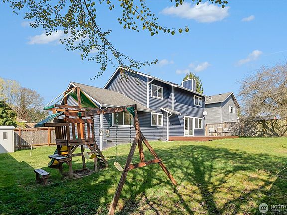 4th image of 18131 26th Drive SE