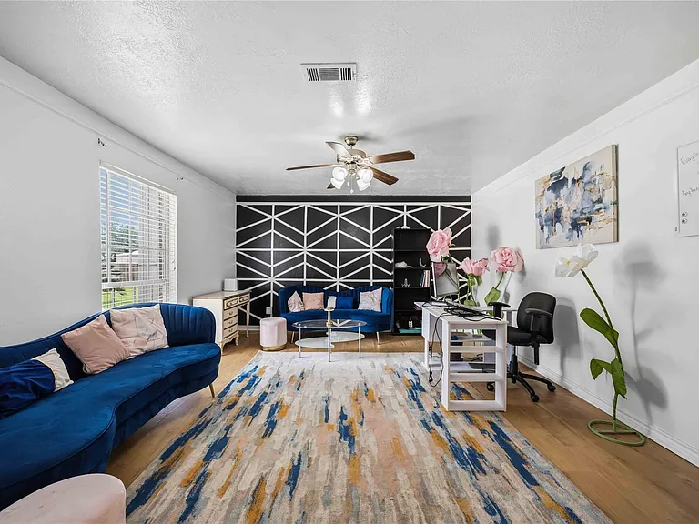 1003 Misty Lea Ln — Photo 4