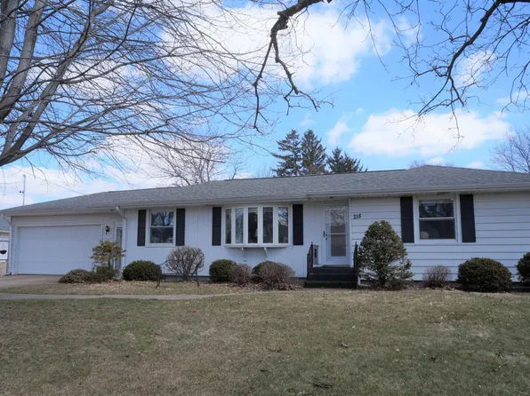 218 S Vail St, Geneseo, IL 61254