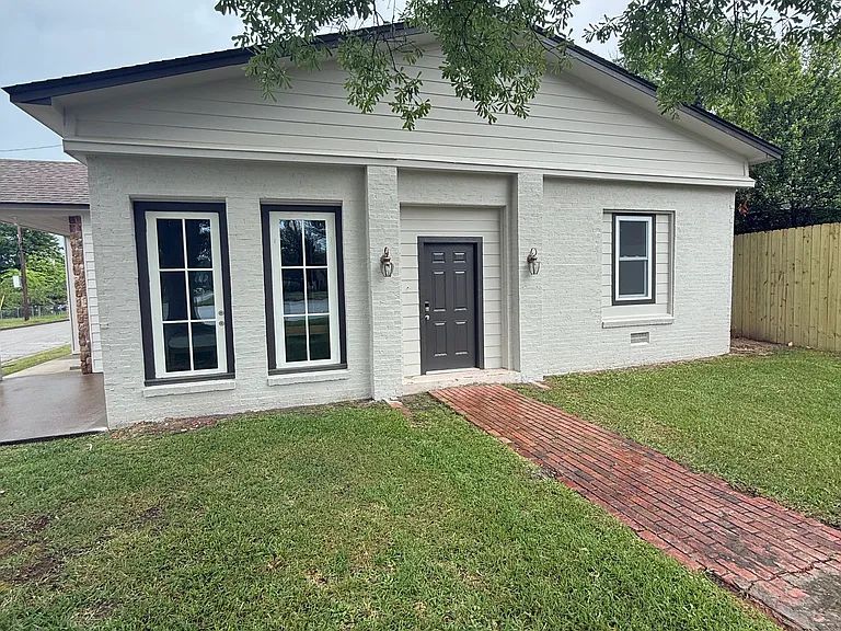 1002 S Glenwood Blvd — Photo 47