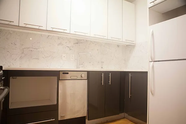 Rented by Next Door Realty NYC | media 4