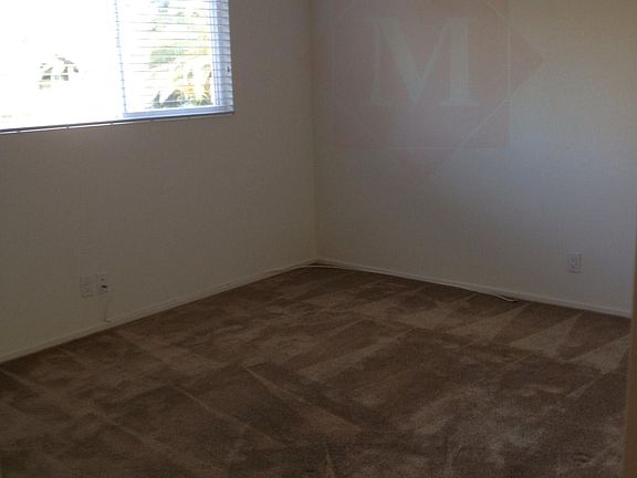 4th image of 1429 De La Vina St APT 4