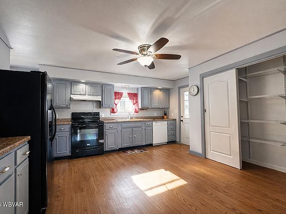 2nd image of 1288 Youngdale Rd