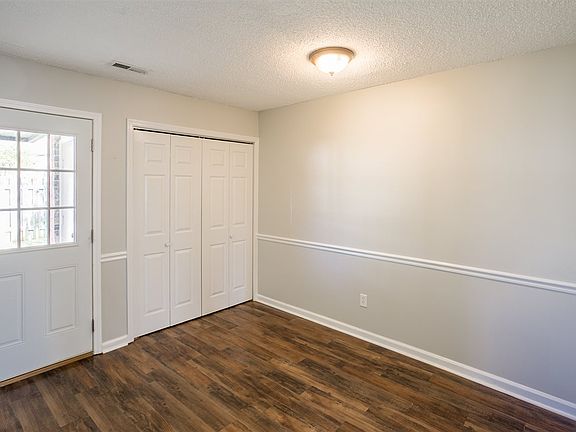 5th image of 11591 Jade Ln SE