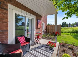 910 Wentworth St #105, Peterborough, ON K9J8R8