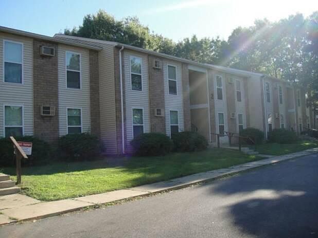 1st image of 1005 Quail Dr APT 104