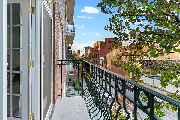 Sold by Compass | media 14