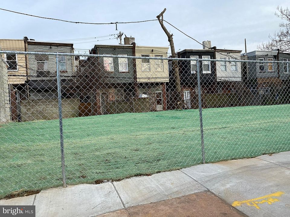 2nd image of 3157 N Darien St