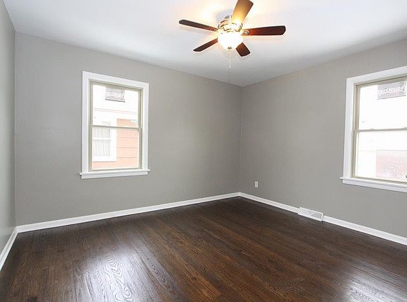 5th image of 1287 Hirsch Ave