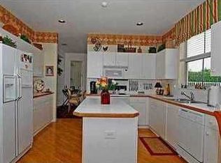 1018 Fairfield Meadows Dr, Weston, FL 33327