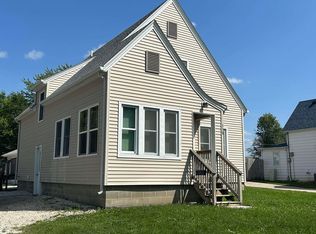 338 N Crawford St, Carroll, IA 51401
