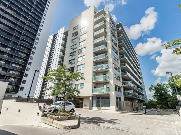 2464 Weston Rd #907, Toronto, ON M9N 0A2