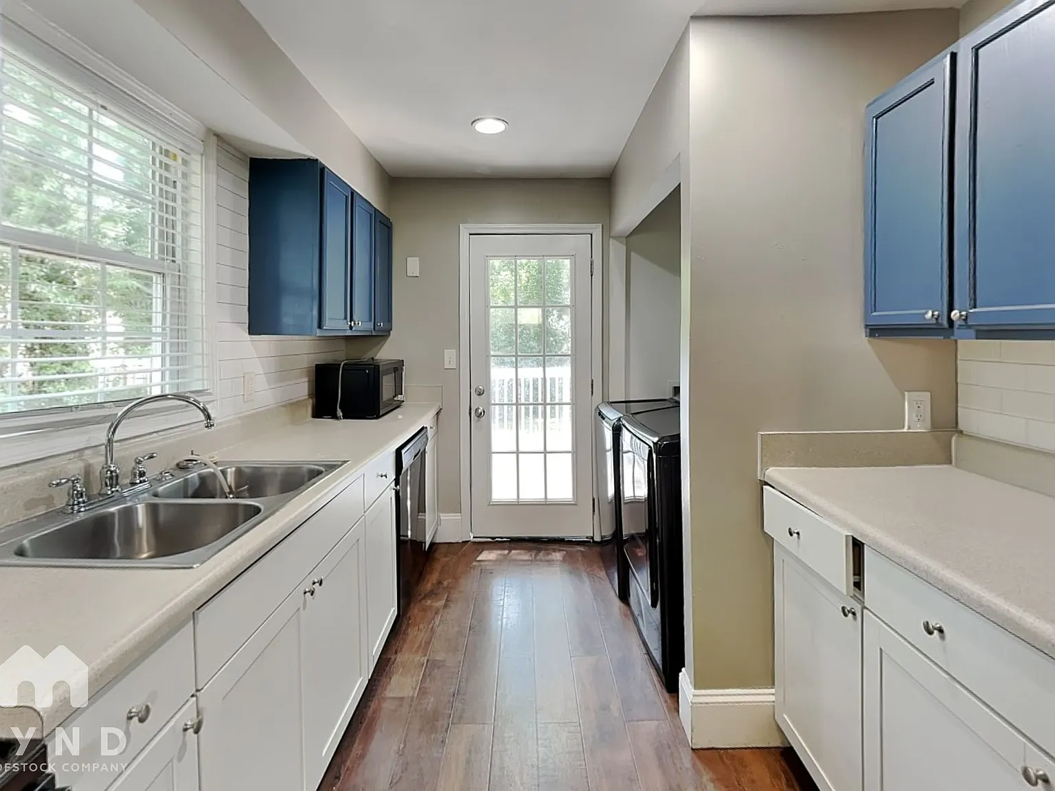 3 bed, 1.0 bath, 950 sqft, $1,635 — Photo 4