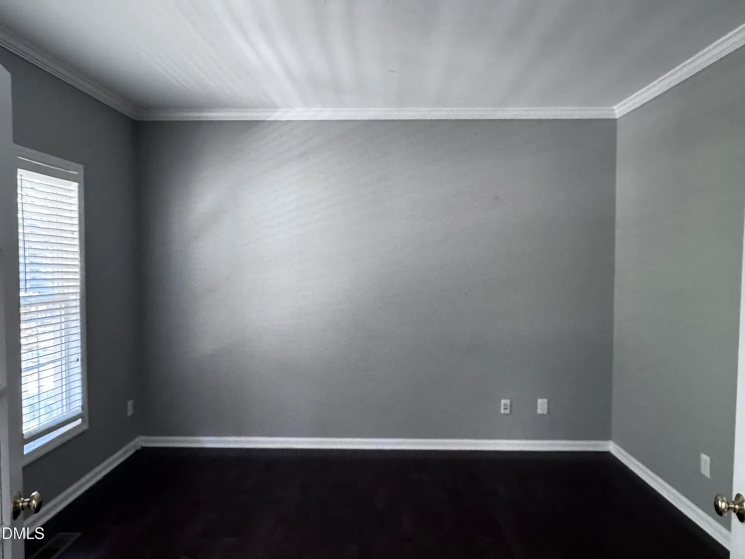 3 bed, 2.5 bath, 2900 sqft, $3,300 — Photo 2