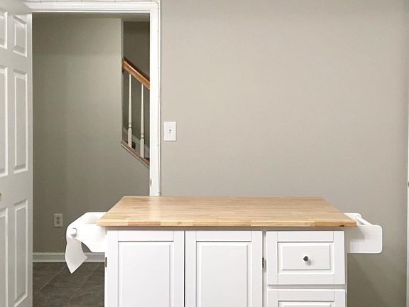 Kitchen Island/breakfast bar