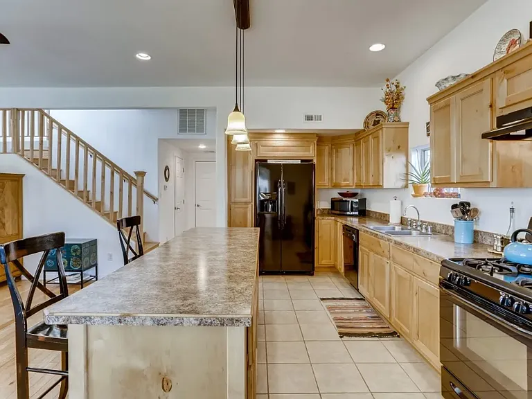 260 Grand Canyon Dr — Photo 4