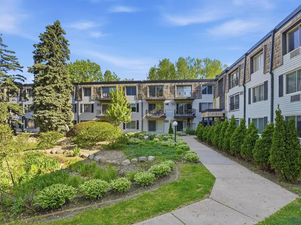 183 Little Canada Rd Unit 305, Little Canada, MN 55117