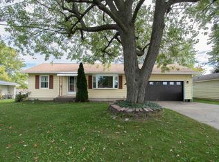 914 East Ave, Kendallville, IN 46755