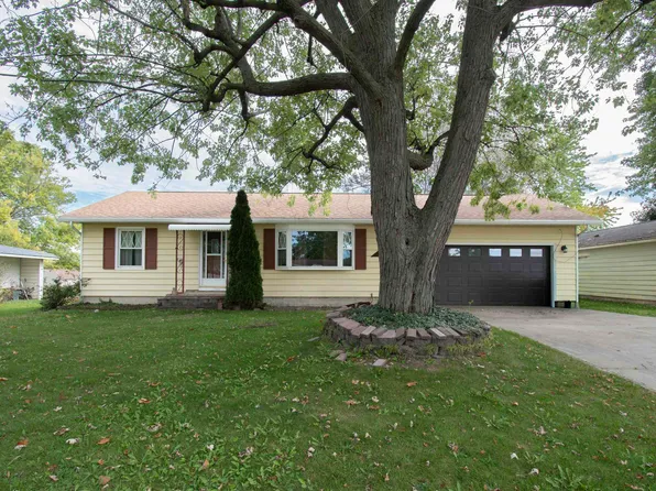 914 East Ave, Kendallville, IN 46755