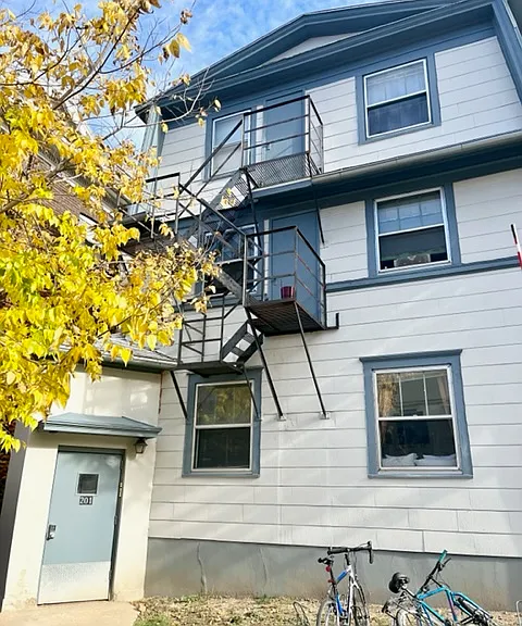 201 N Pinckney St #2 — Photo 14