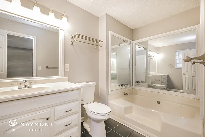 2211 Sandridge Pl SW — Photo 10