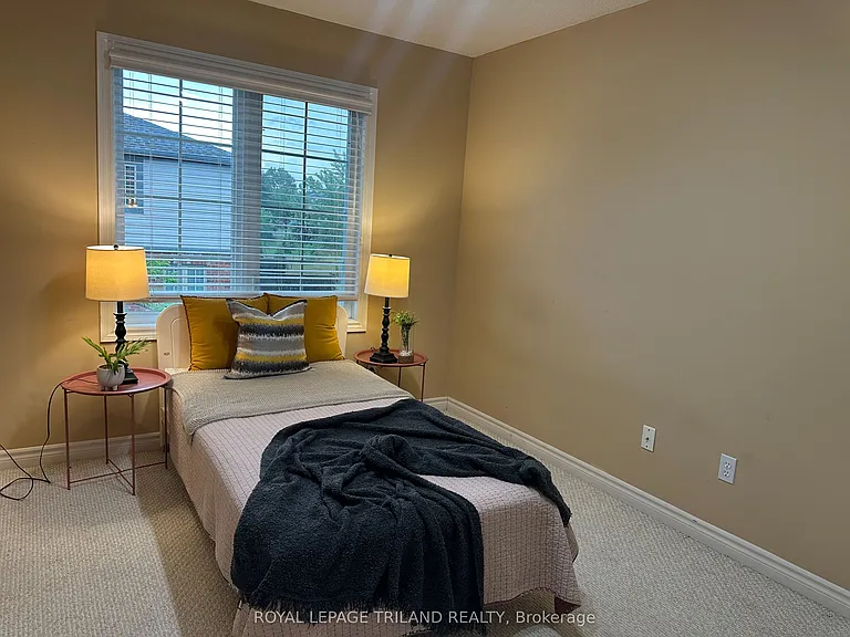 600 Hyde Park Rd #127 — Photo 28