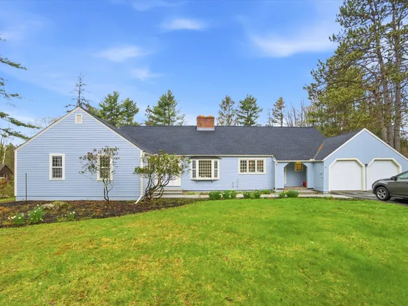42 Blueberry Lane, Peterborough, NH 03458