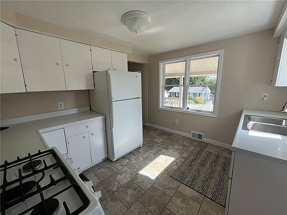 5th image of 2520 Mohawk Dr