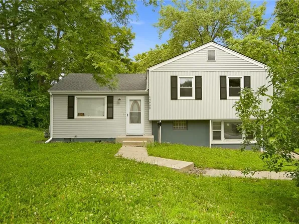 14900 Bellaire Ave, Grandview, MO 64030