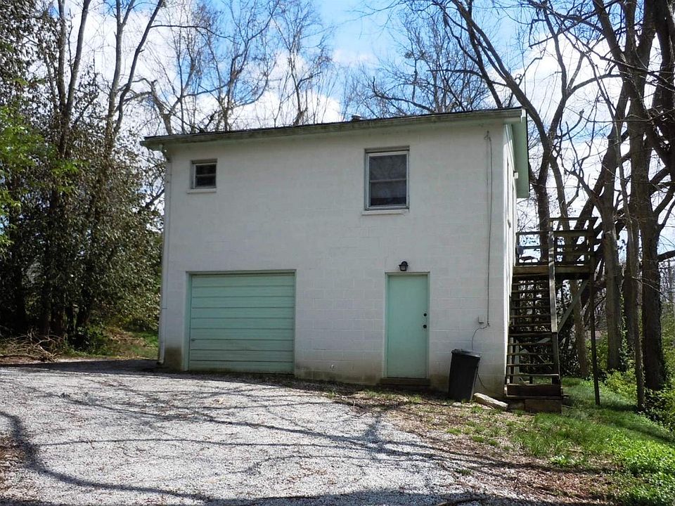 1st image of 145 Parrish Ave
