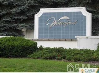 1737 Waterford Dr, Edison, NJ 08817