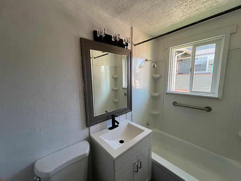 1067 16th St SE #1067 — Photo 10