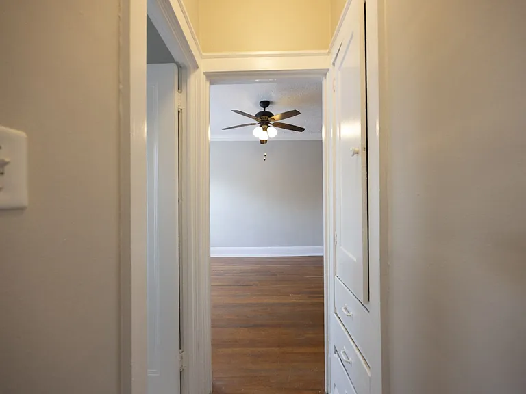 Mapleview Apartments — Photo 27