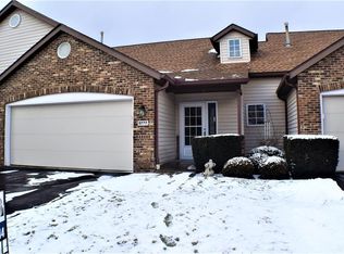 5777 Gateway Ln #1902, Brook Park, OH