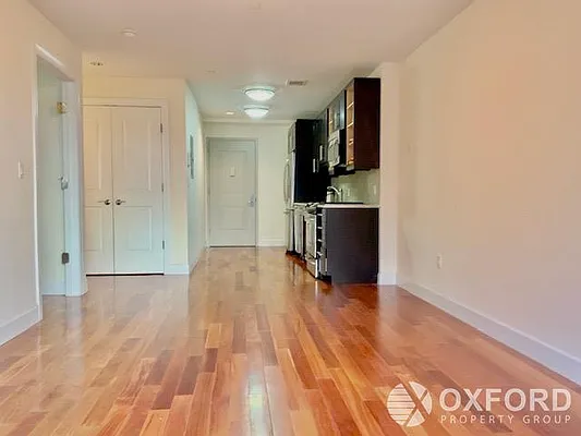 Rented by Oxford Property Group | media 10