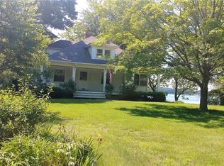 33 Newman Ave, Seekonk, MA 02771
