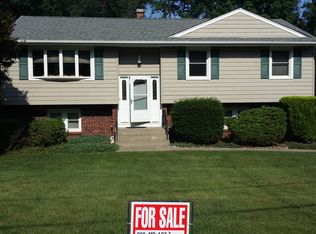 16 Castle Dr, Spring Valley, NY 10977