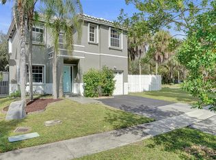 11567 N Open Ct, Cooper City, FL 33026