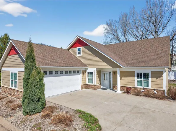 342 E Travelers Trl, Burnsville, MN 55337