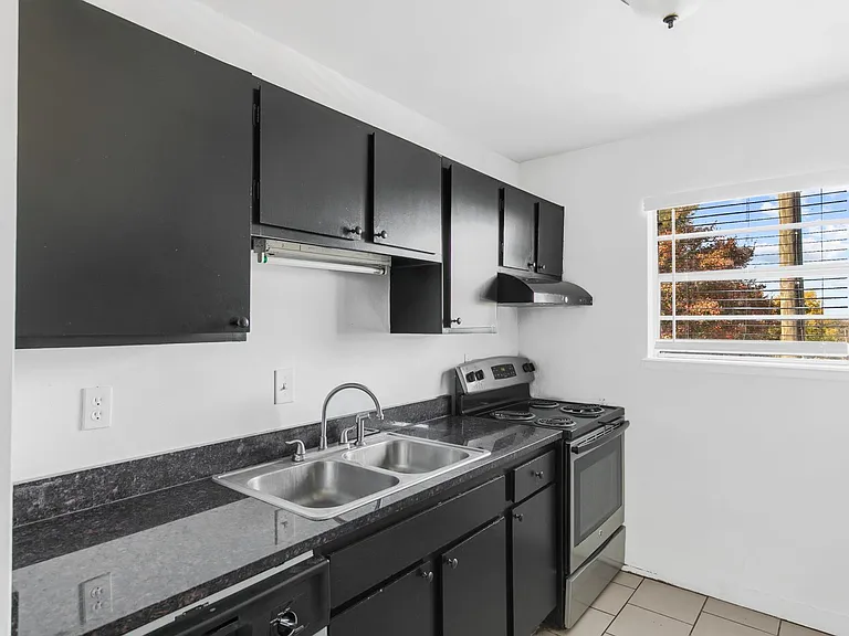 The Lennox — Photo 47