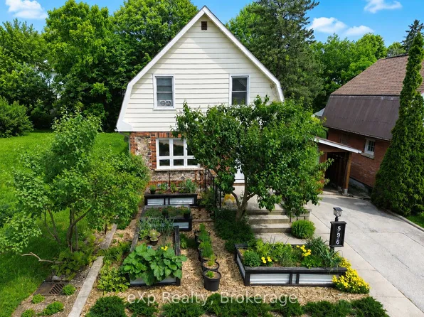 596 Thirteen A St W, Owen Sound, ON N4K 3X4
