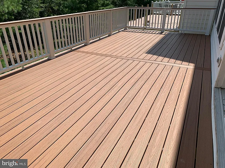2403 Cypress Green Ln — Photo 33