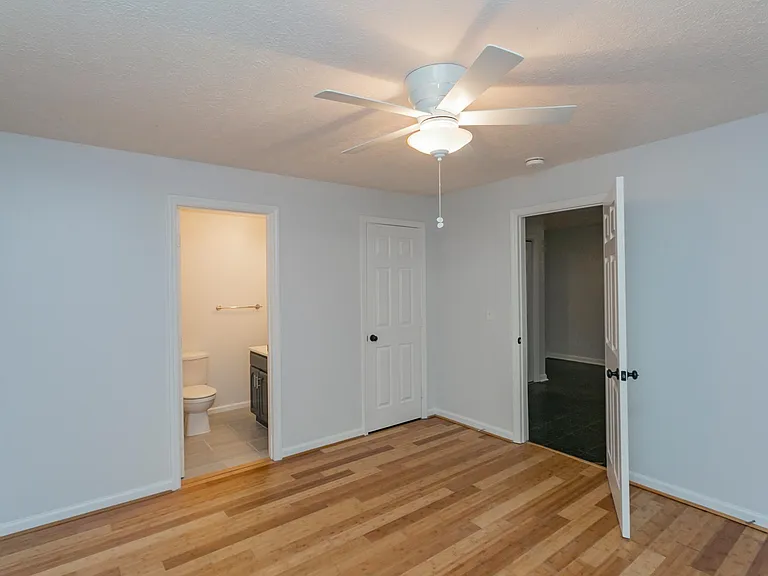 602 Village Ct — Photo 20