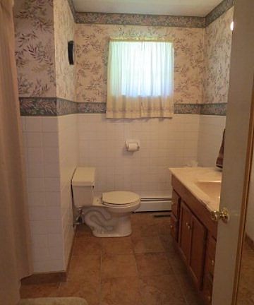 2nd image of 1041 Stage St