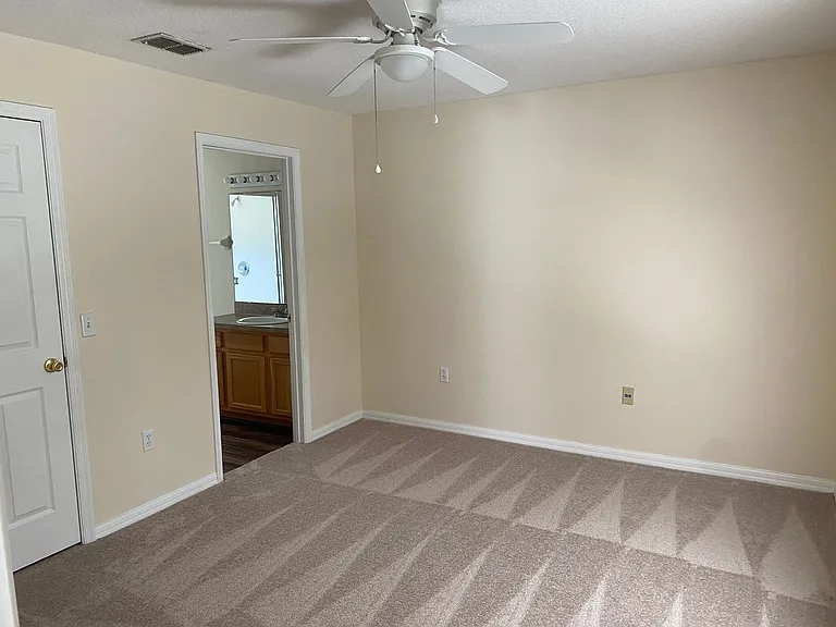 1201 Cedarwood Way — Photo 5