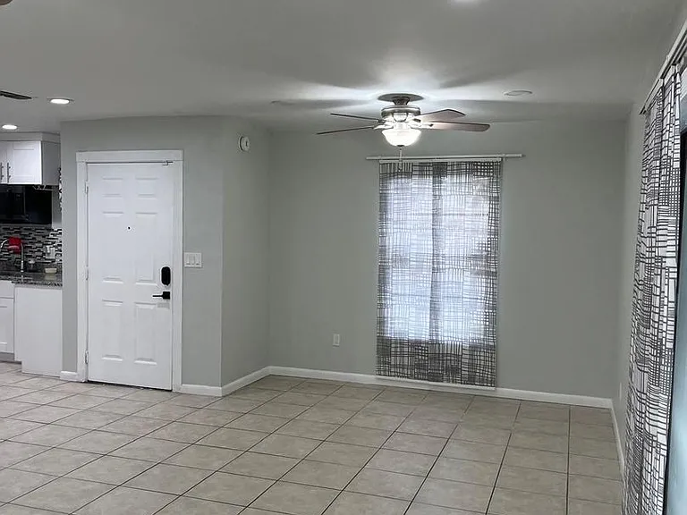 3802 W Hamilton Ave — Photo 17
