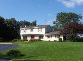 759 Cedarvale Dr, Williamston, MI 48895