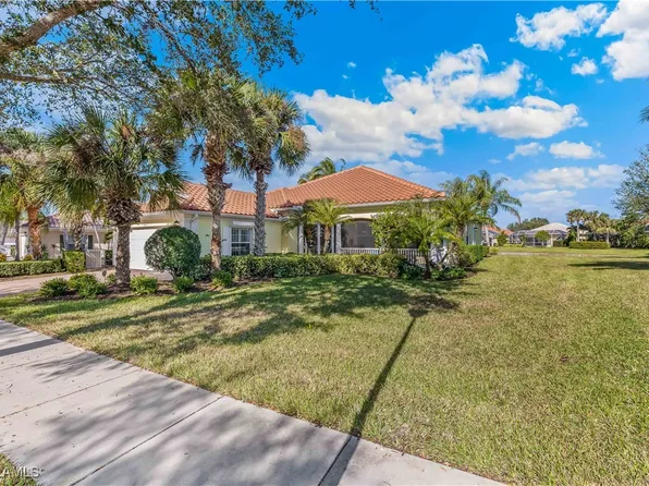 8001 Wilfredo Ct, Naples, FL 34114