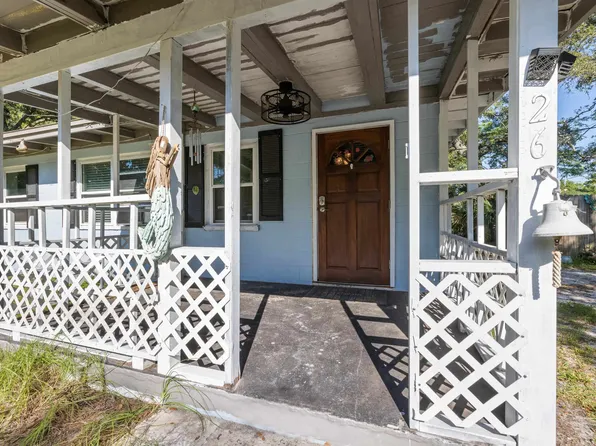 26 Koch St, Panacea, FL 32346