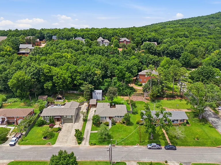 2117 Shades Crest Rd SE — Photo 9